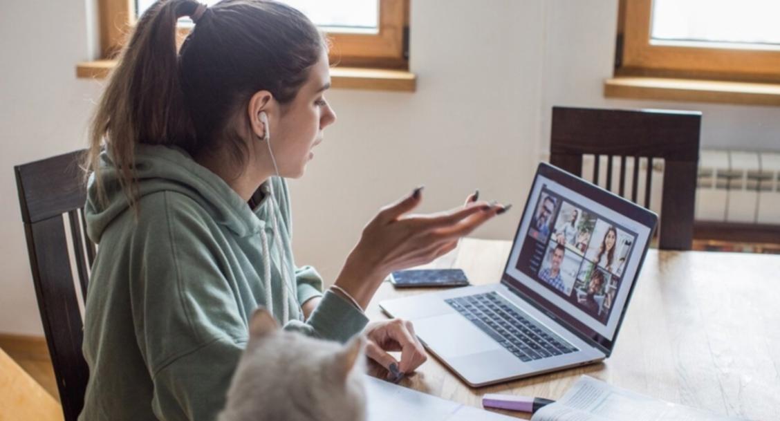 Collaborative learning environment for journalism training