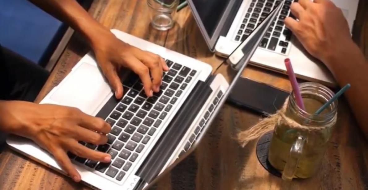 Journalism workshop environment showing collaborative editorial process